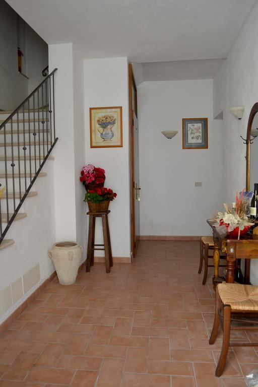 Villa Santa Maria Монталчино Екстериор снимка
